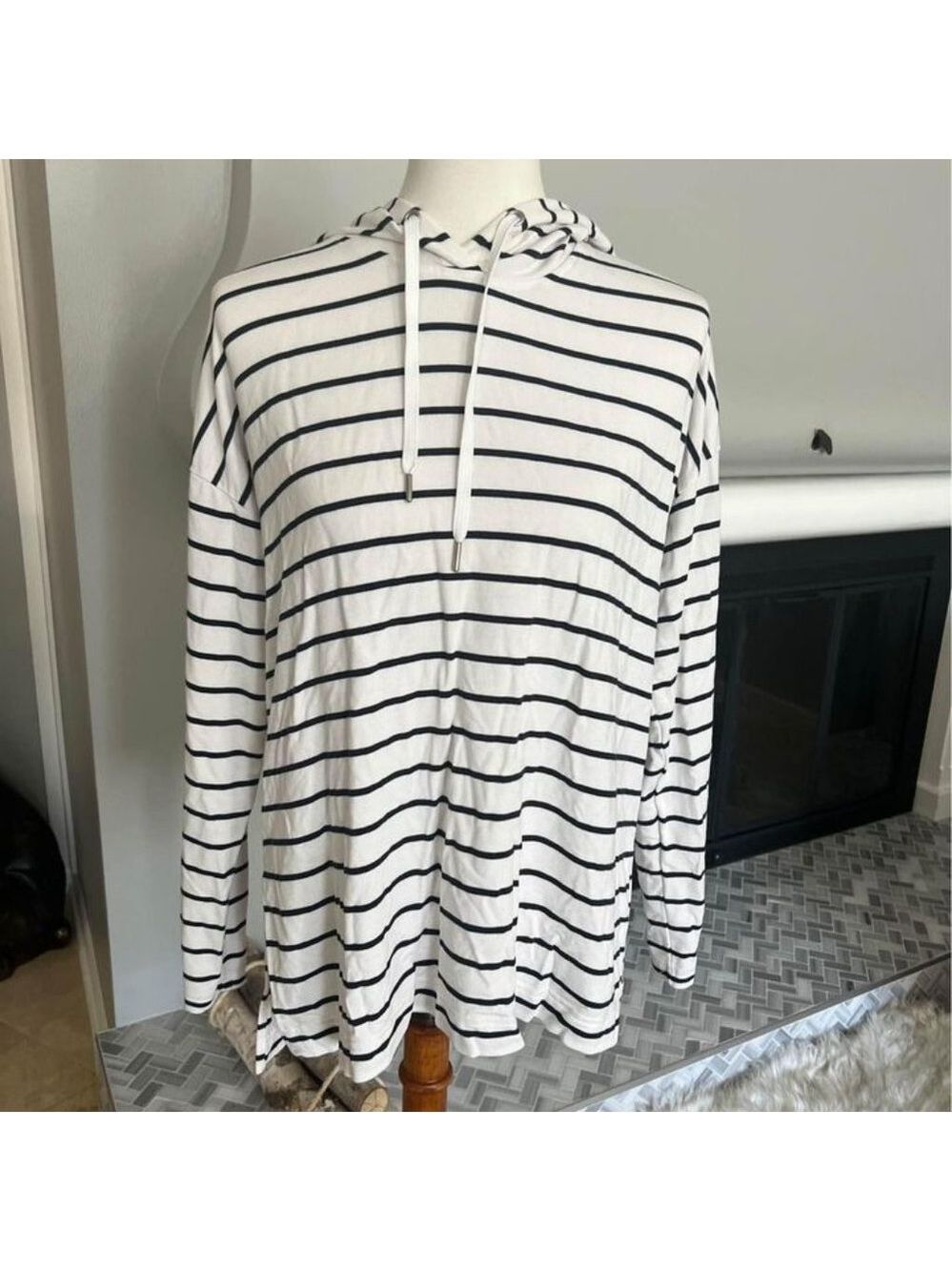 Banana Republic Baby Terry white hoodie with navy blue stripes size medium